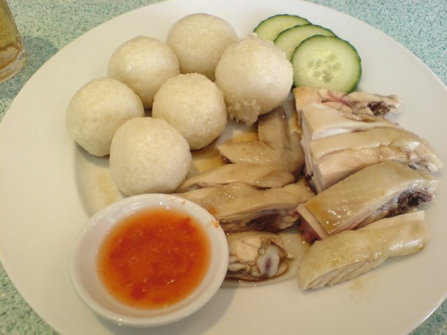 melaka-cafe-chicken-rice-ball