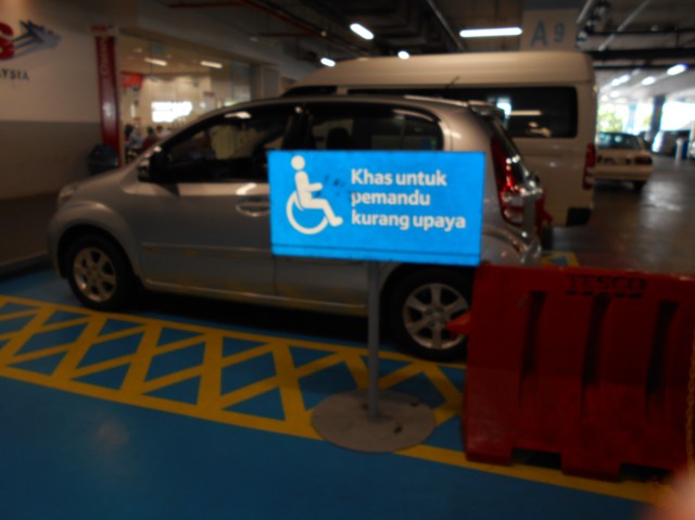parking 005.JPG