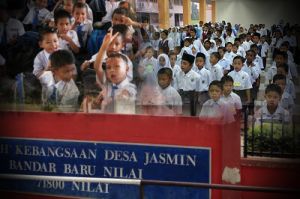 student-sekolah-300x199